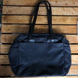 Filson Canvas Tote Bag in Navy w/ zipper